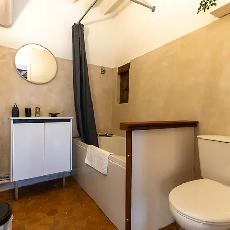 - Centre Ancien Apartment *